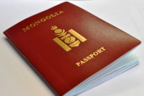 Энэ оны эхний найман сард 179,693 иргэн гадаад паспорт авчээ