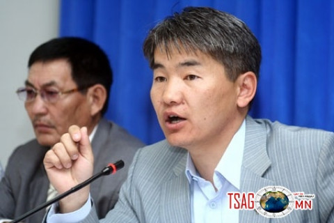 Ж.Энхбаяр : Монголоос 1 тэрбум долларын данс зугтаад гарчихлаа (Дүрстэй)