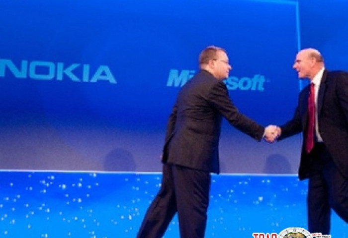 “Microsoft” компани “Nokia”-гийн утасны бизнесийг худалдан авахаар боллоо