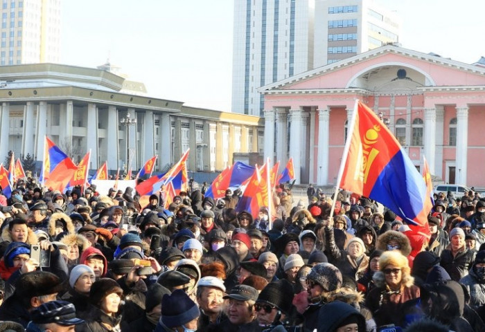 Монголчууд жагсах эрхээ эдэлж сурч байна…