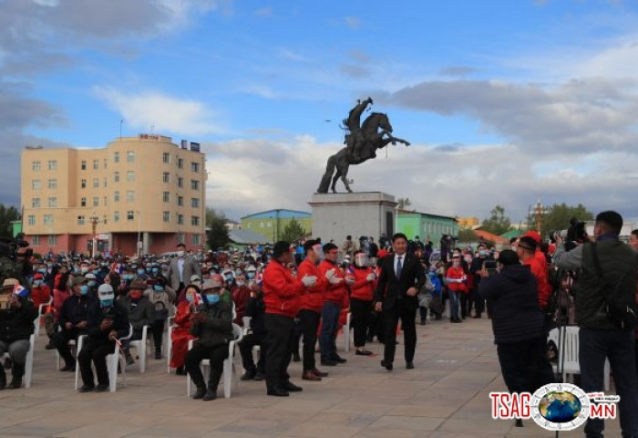 Хөвсгөл далайн эрэг орчимд “Найрамдал-2” зуслан барих шийдвэрт Хөвсгөлчүүд талархаж байна