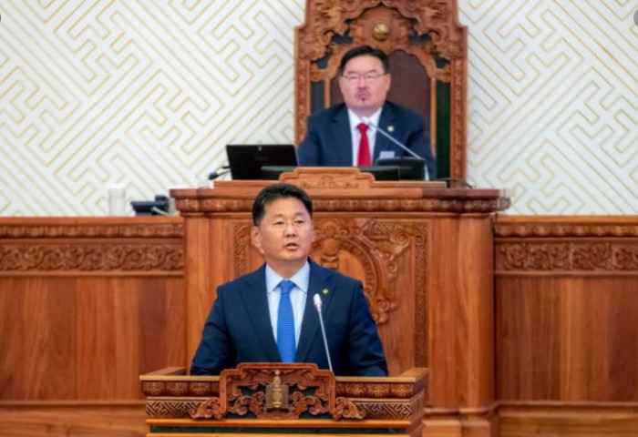 Шинэ Ерөнхийлөгч У.Хүрэлсүх зургаадугаар сарын 25-нд ТАНГАРАГ ӨРГӨНӨ
