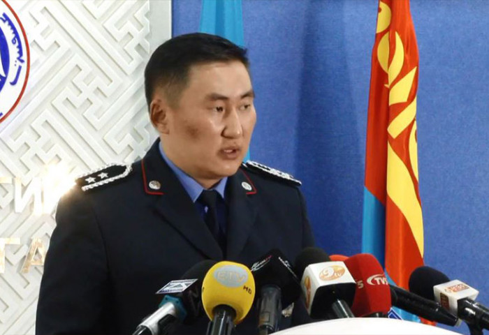 Б.Баатархүү: Гол дагуу ХҮНИЙ БӨӨГНӨРӨЛ үүсгэж буй тул хөдөлгөөний ХЯЗГААРЛАЛТ хийнэ