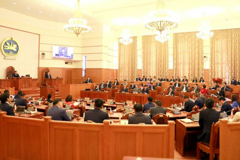 Түгжрэлийг шийдэж, хөрөнгө оруулагчдад “найр тавих” намрын чуулган