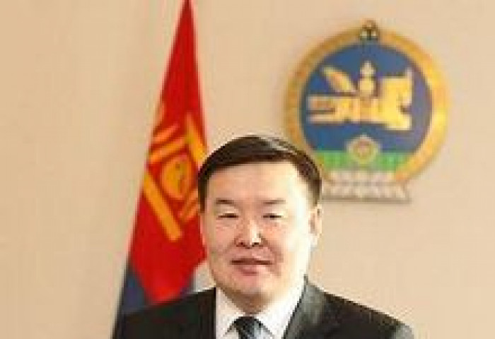 Г.Занданшатар эх орондоо ирнэ