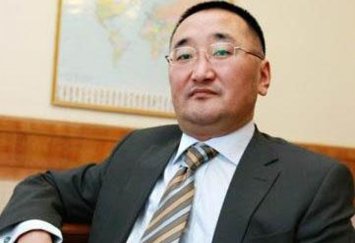 Гадаад хэргийн яамнаас 40 хүн халагджээ