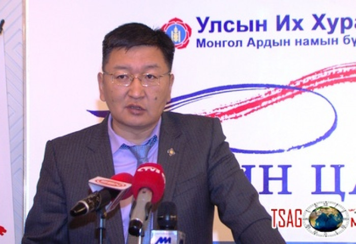Я.Содбаатар: Байнгын хорооноос өгсөн хугацаатай үүргийг биелүүлээгүй учраас хурлыг орхин гарсан