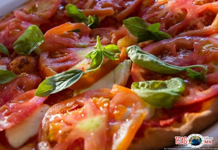 Жинхэнэ Итали пиццаг хэрхэн хийдэг вэ? (фото)