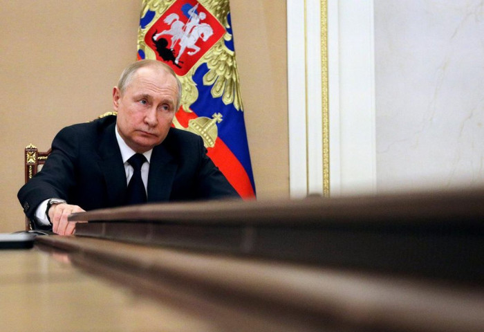 Путинийг огцруулахыг шаардсан Оросын орон нутгийн улс төрчид шийтгүүлж эхэлжээ
