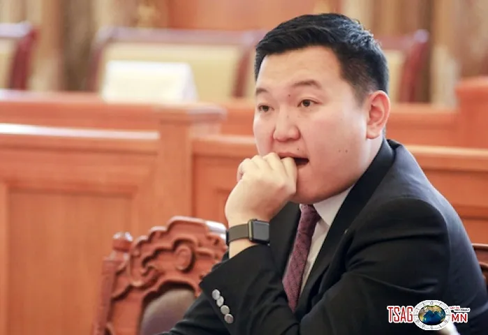 УИХ-ын гишүүн Н.Учрал \"Засгийн газрыг унагаах\" хүсэлтэй сөрөг хүчнийхэнтэй нийлсэн үү?