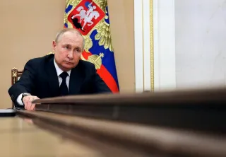 Путинийг огцруулахыг шаардсан Оросын орон нутгийн улс төрчид шийтгүүлж эхэлжээ