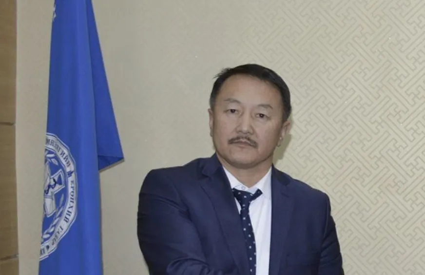 Мал эмнэлгийн дарга асан Д.Түмэндэмбэрэлийг мөнгө угаасан хэргээр ШҮҮНЭ