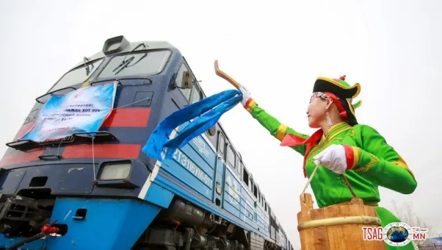 Жижиг зөрлөгийн том боломж буюу Монголын нүүрс Тяньжинд газардав